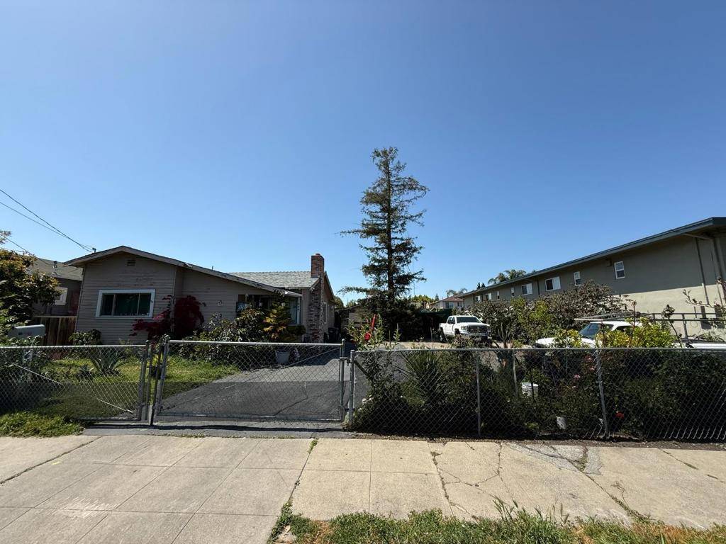 440 Madison AVE, Redwood City, CA 94061