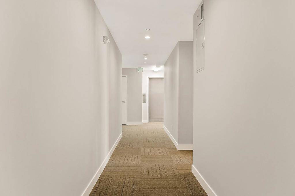30 Hermosa AVE #203, Millbrae, CA 94030
