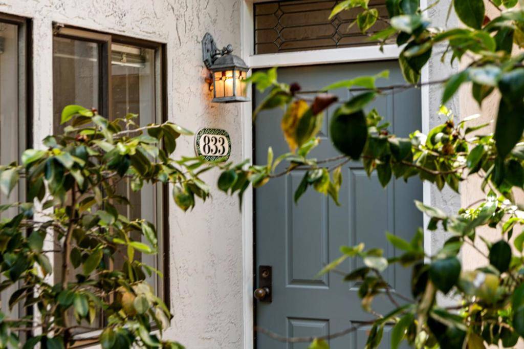 833 Laurel AVE, San Mateo, CA 94401