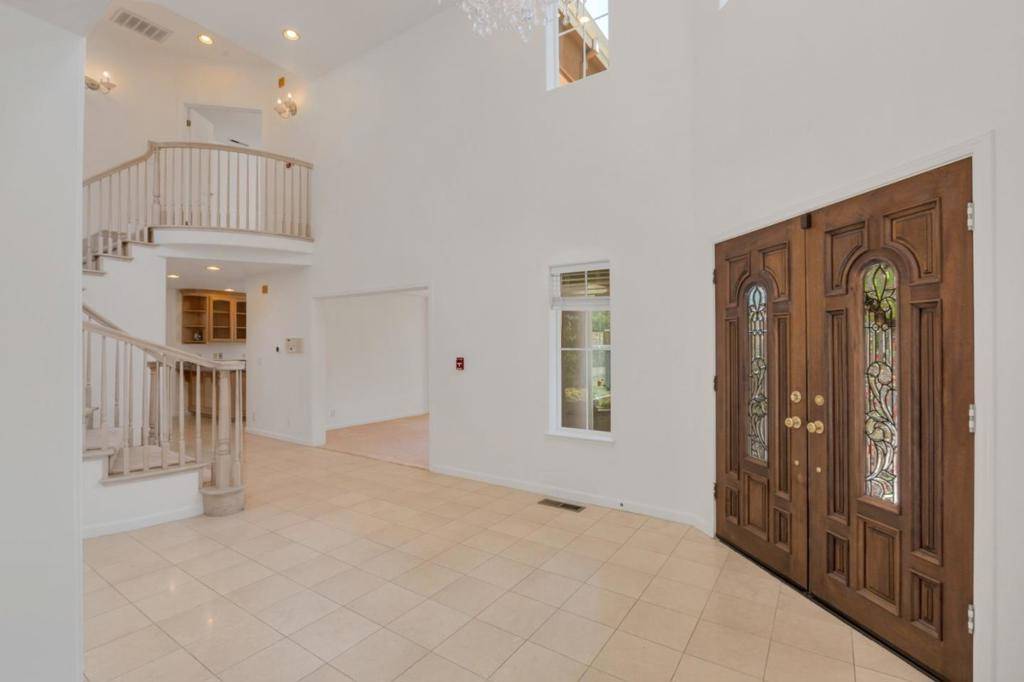 Saratoga, CA 95070,12189 Parker Ranch RD