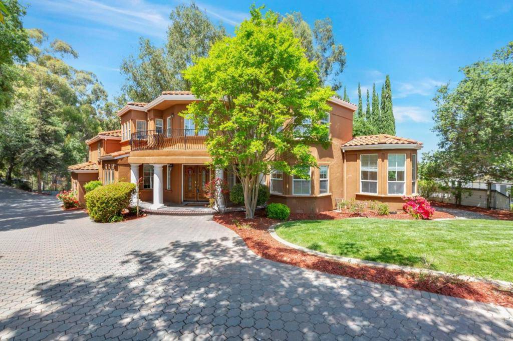 12189 Parker Ranch RD, Saratoga, CA 95070