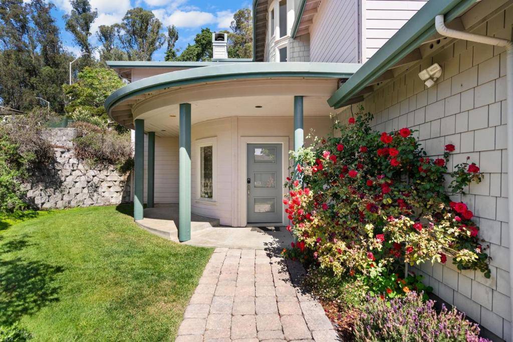Santa Cruz, CA 95060,108 Misty CT