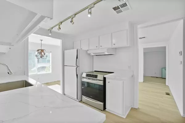 Half Moon Bay, CA 94019,7 Seashell CIR