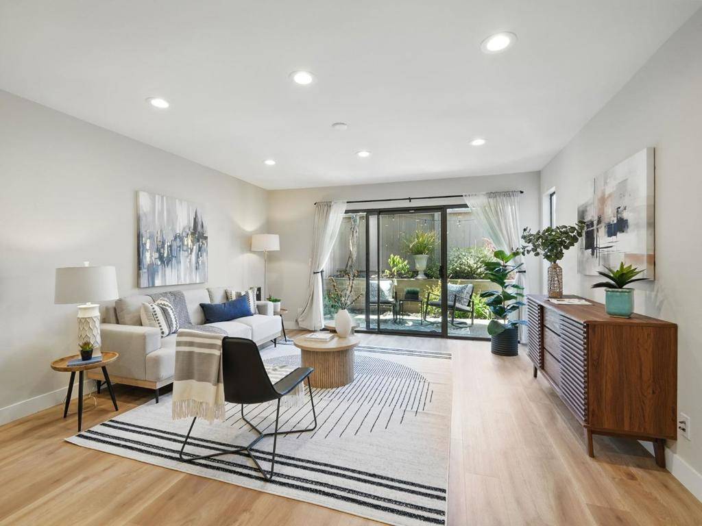 San Mateo, CA 94402,1685 Bayridge WAY #210