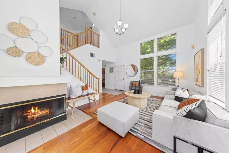 298 S Rengstorff AVE, Mountain View, CA 94040