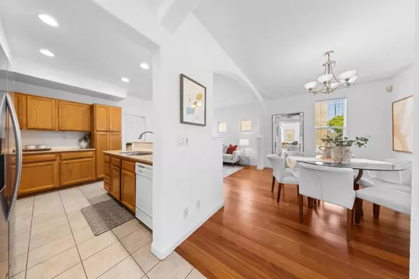Mountain View, CA 94040,298 S Rengstorff AVE