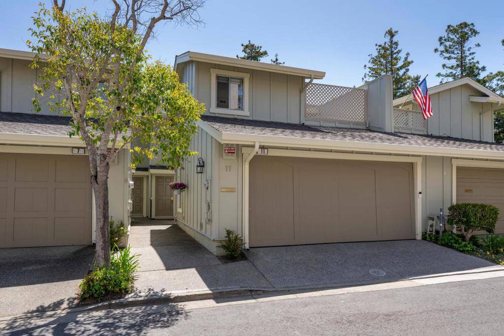 11 Lyonridge LN, San Mateo, CA 94402