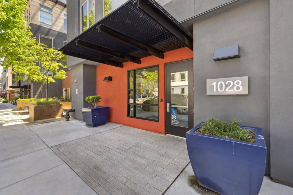 Foster City, CA 94404,1028 Foster Square LN #404