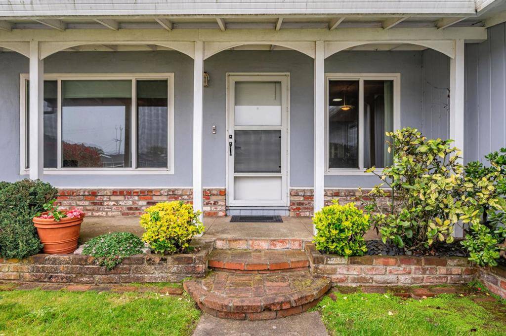 South San Francisco, CA 94080,153 San Felipe AVE