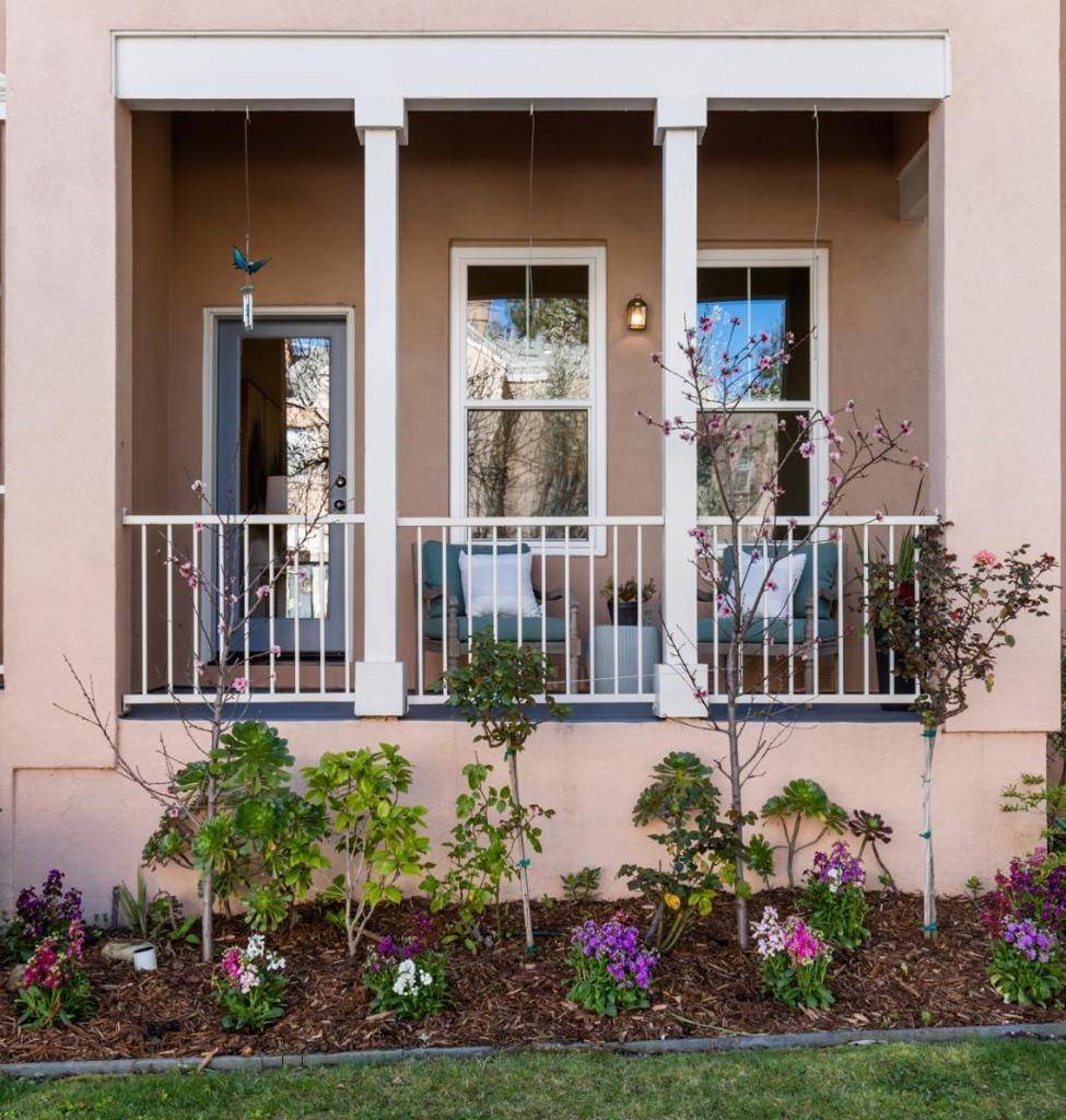 Mountain View, CA 94040,121 Pacchetti WAY