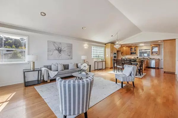 Brisbane, CA 94005,276 San Benito RD