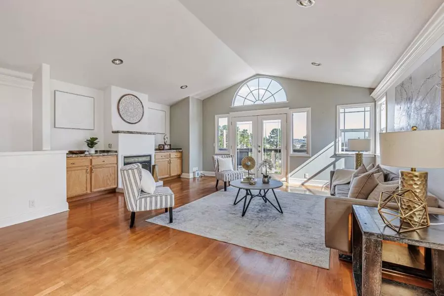 276 San Benito RD, Brisbane, CA 94005
