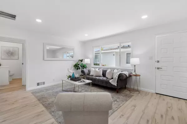 Redwood City, CA 94063,771 4th AVE