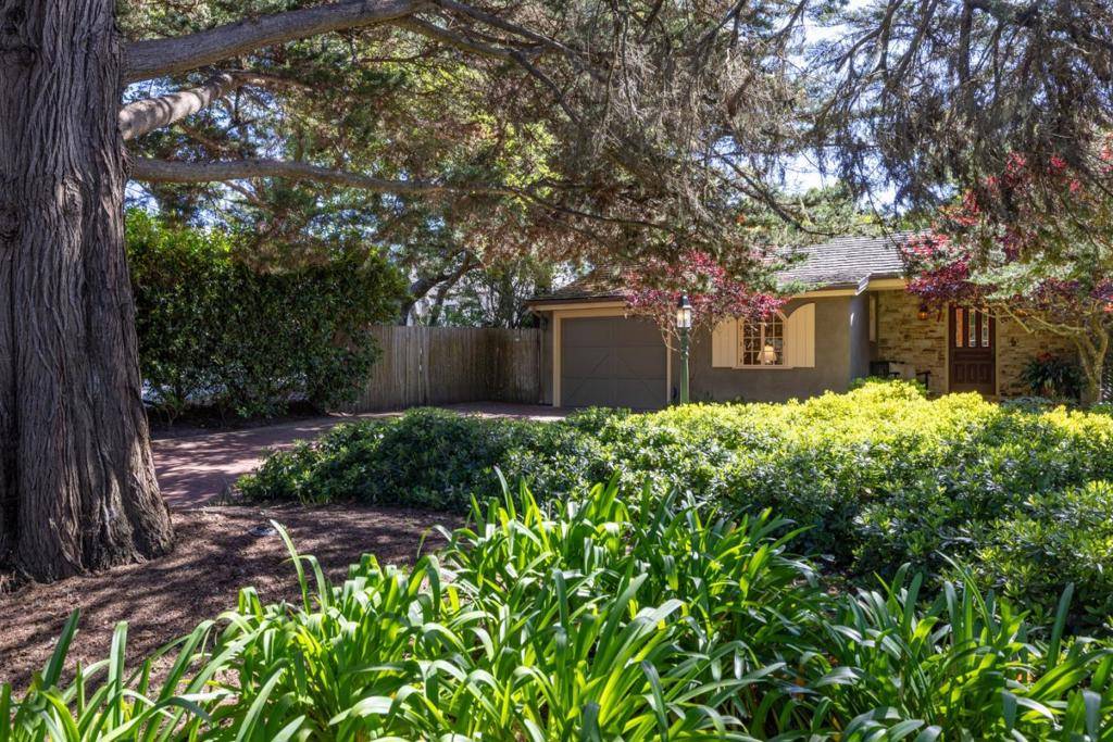Carmel, CA 93923,24320 San Pedro LN