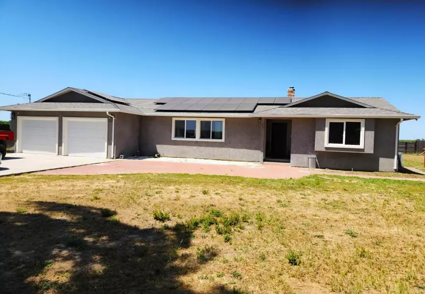 601 Weyer RD, Modesto, CA 95357