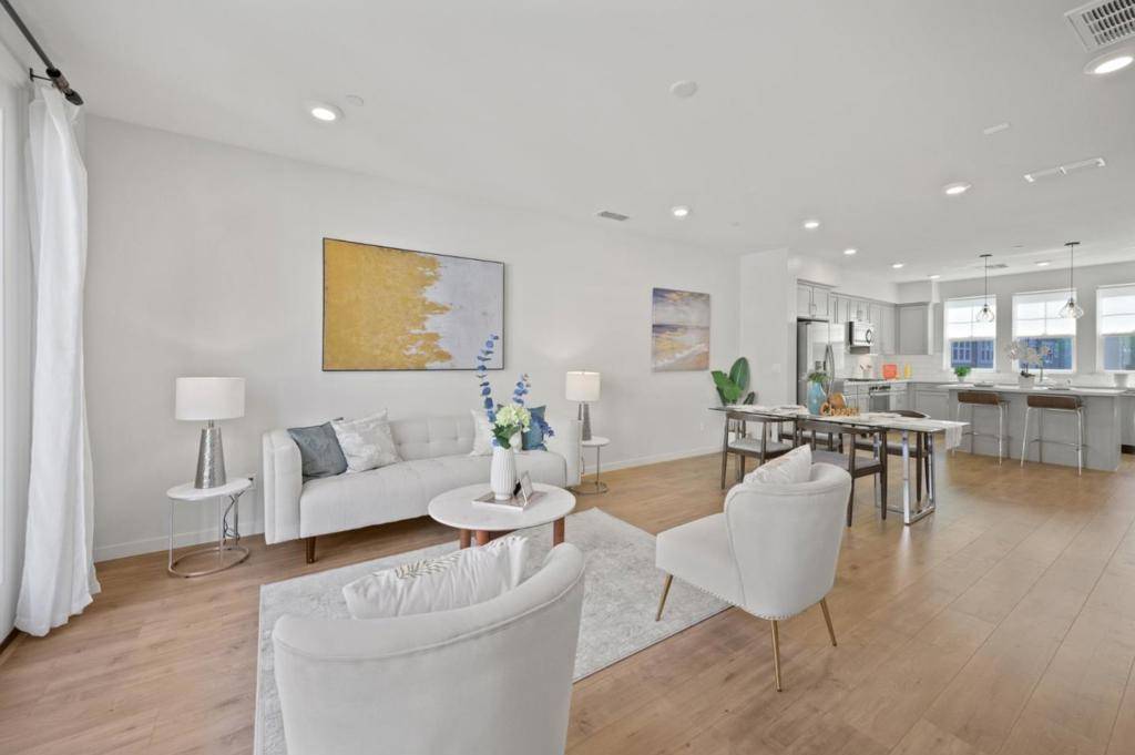 Sunnyvale, CA 94085,810 Gridley TER #4