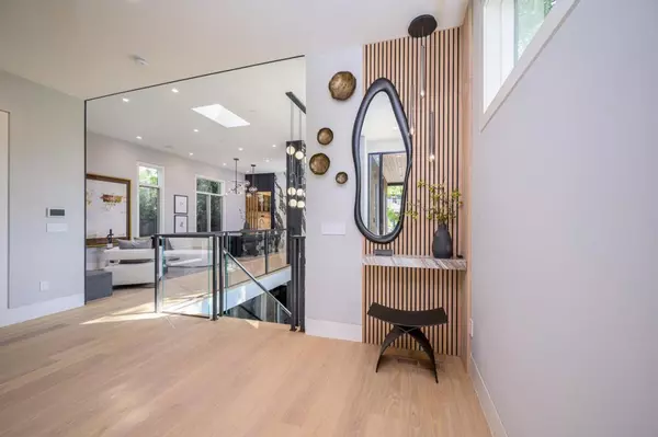 Palo Alto, CA 94301,1027 Waverley ST