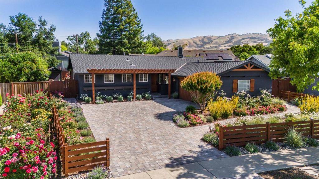 San Jose, CA 95121,3904 Timberline DR