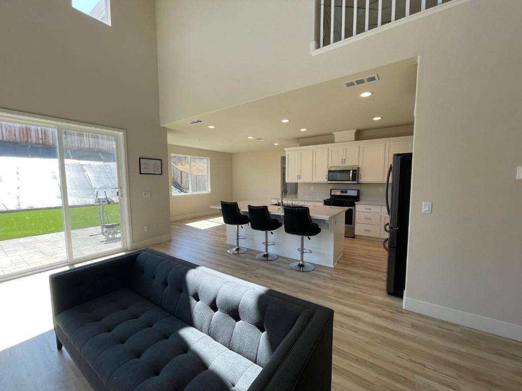 Antioch, CA 94531,5541 Promontory WAY