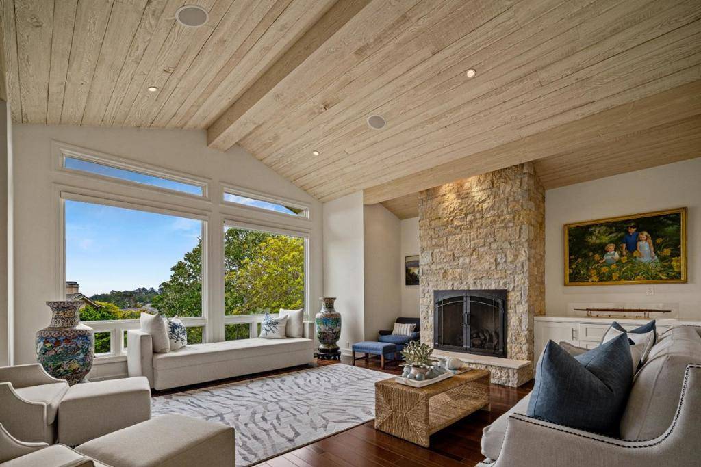 Pebble Beach, CA 93953,3307 17 Mile DR #4