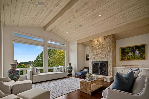 Pebble Beach, CA 93953,3307 17 Mile DR #4