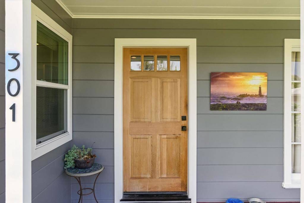 Santa Cruz, CA 95062,301 25th AVE