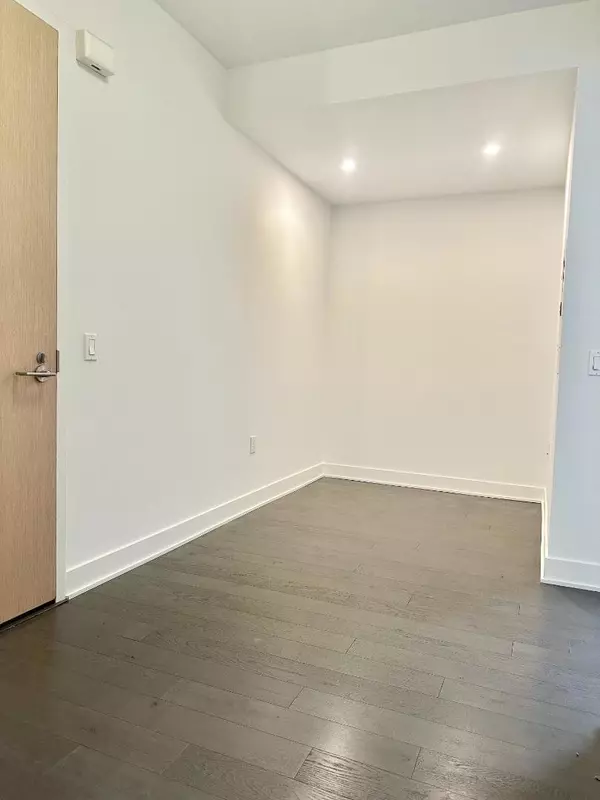San Francisco, CA 94105,318 Main ST #5I