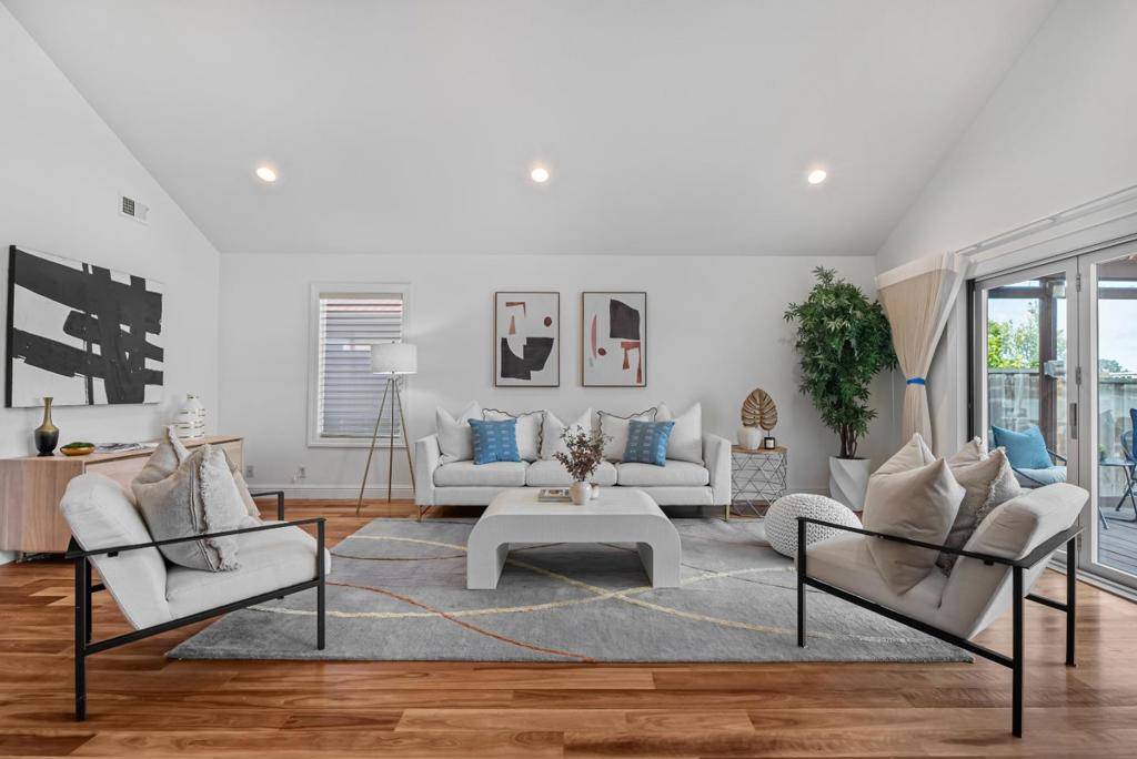 Foster City, CA 94404,707 Santa Cruz LN