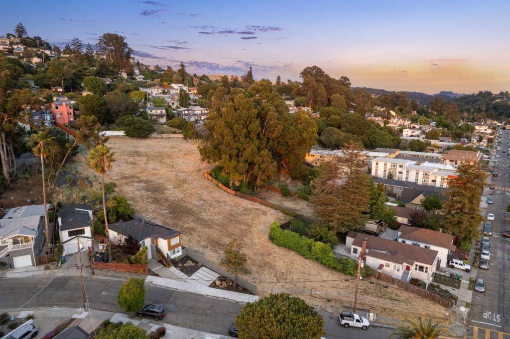 2950 Cumberland WAY, Oakland, CA 94605