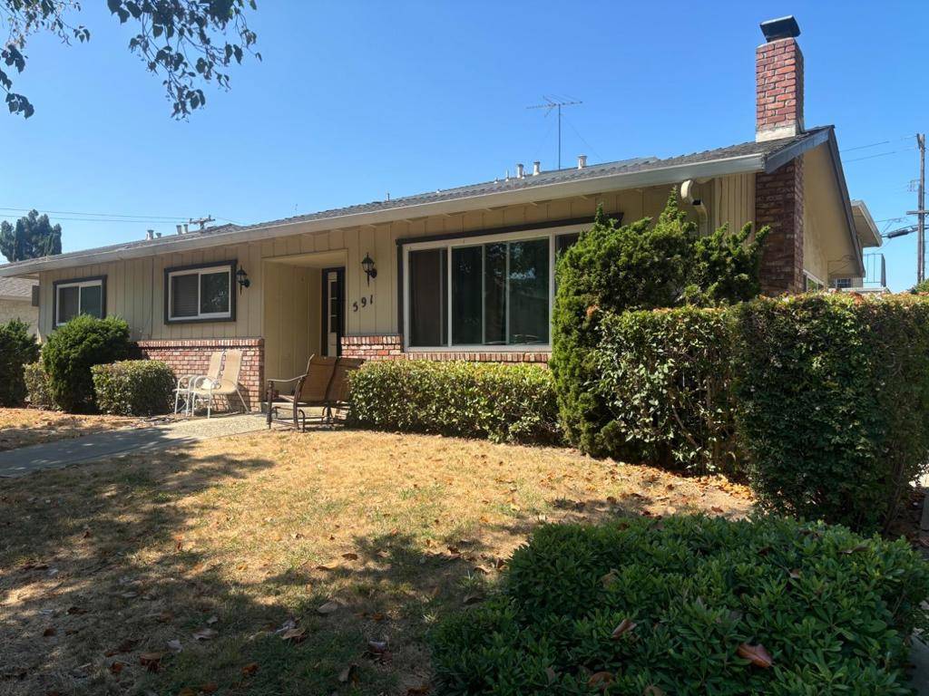 Campbell, CA 95008,591 Nello DR #4