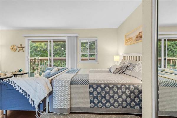 Monterey, CA 93940,300 Glenwood CIR #291