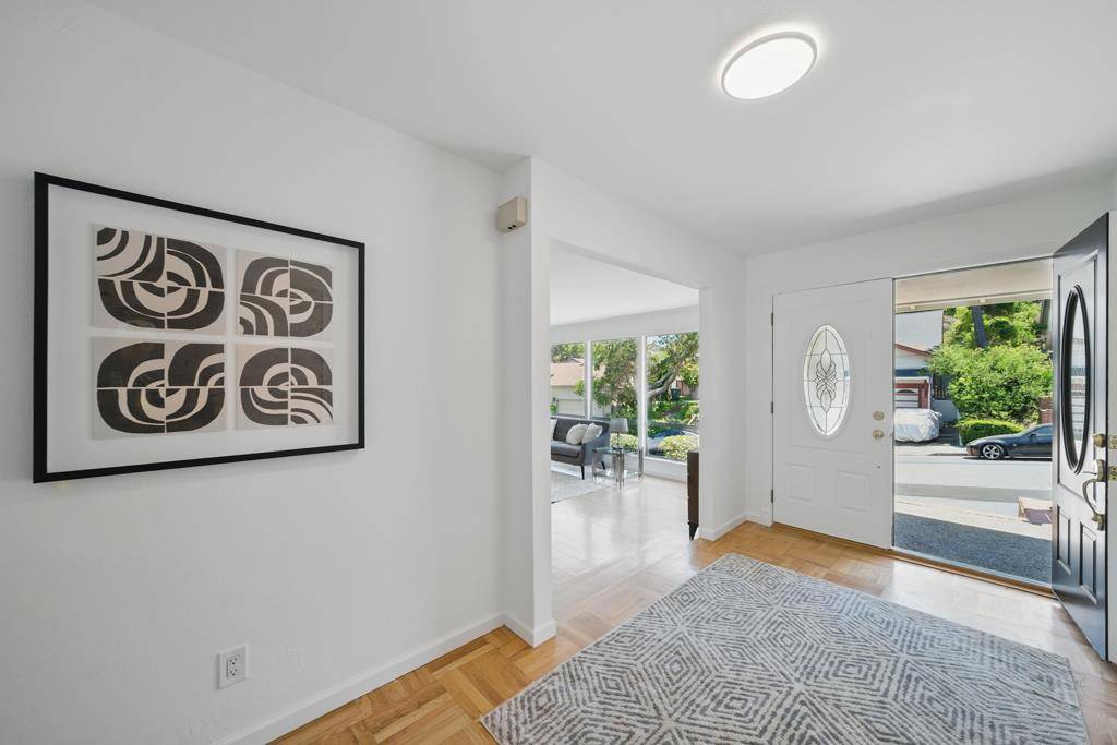 San Mateo, CA 94403,1406 Cedarwood DR
