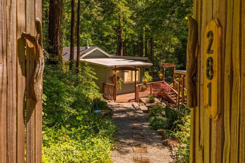 281 Olson RD, Soquel, CA 95073
