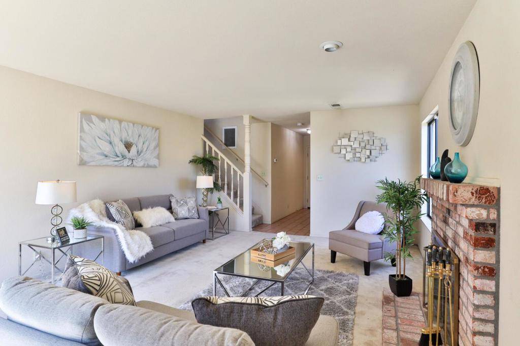Gilroy, CA 95020,8760 Rancho Hills DR