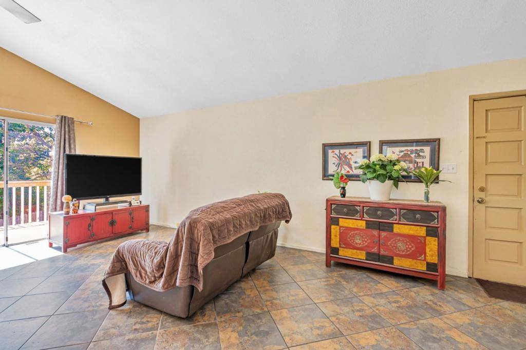 Martinez, CA 94553,3504 SUNRISE CT