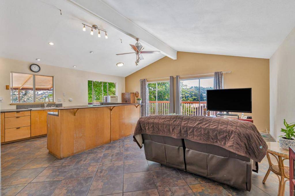 Martinez, CA 94553,3504 SUNRISE CT