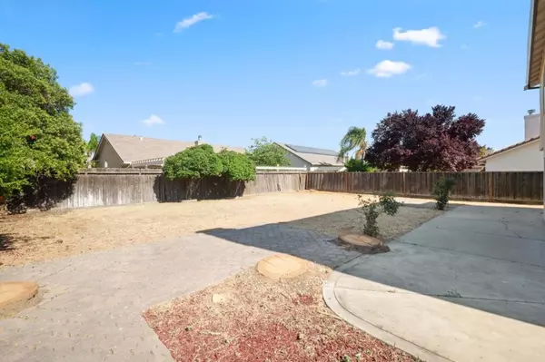 Los Banos, CA 93635,1622 Fir DR
