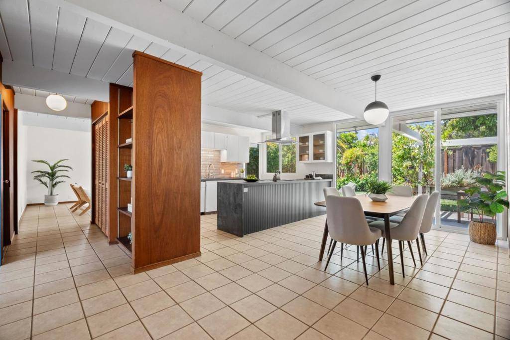 Sunnyvale, CA 94087,858 Cornwall CT