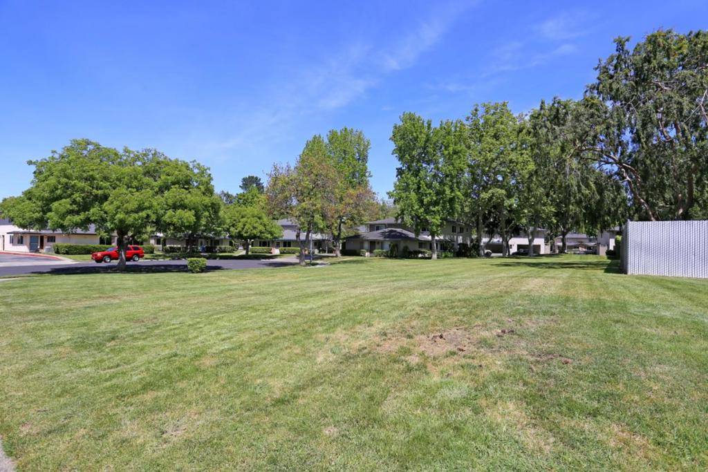 Campbell, CA 95008,244 Gomes CT #2