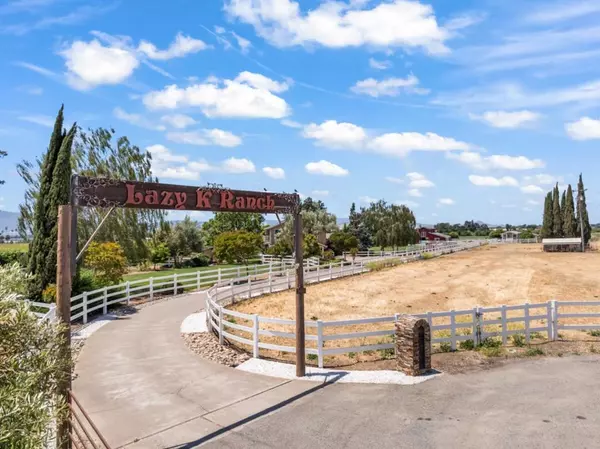 Gilroy, CA 95020,3465 Susie LN
