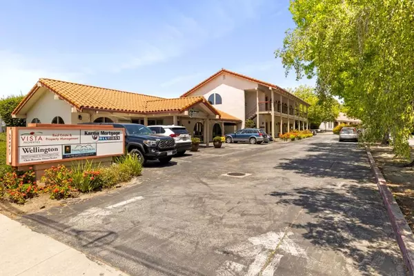 Capitola, CA 95010,830 Bay AVE