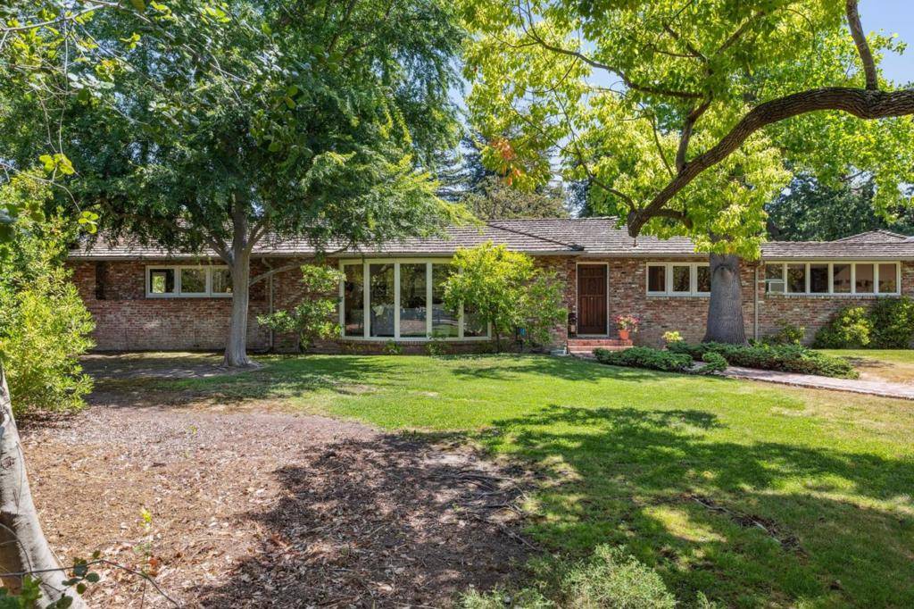 4061 Manzana LN, Palo Alto, CA 94306