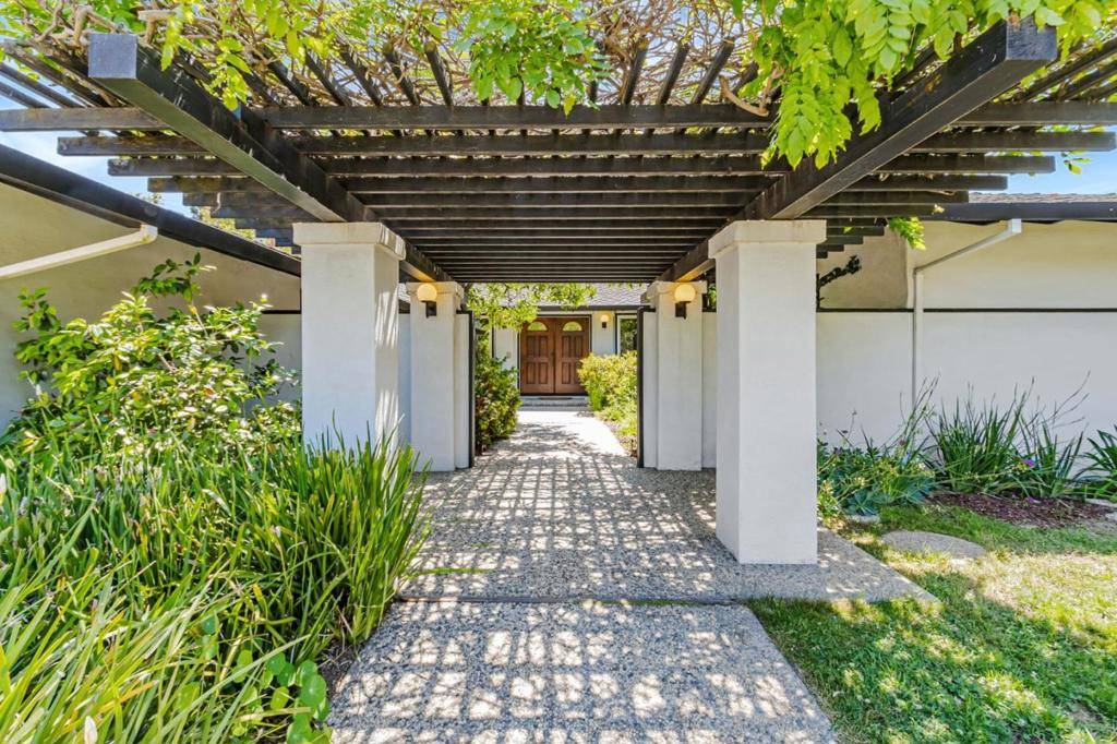 Saratoga, CA 95070,13046 Anza DR