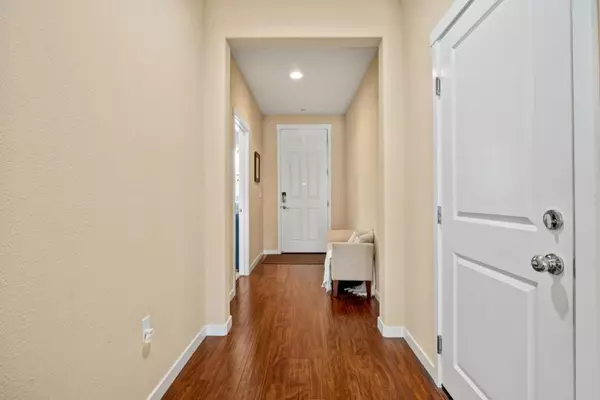 Lathrop, CA 95330,1141 Navigator DR
