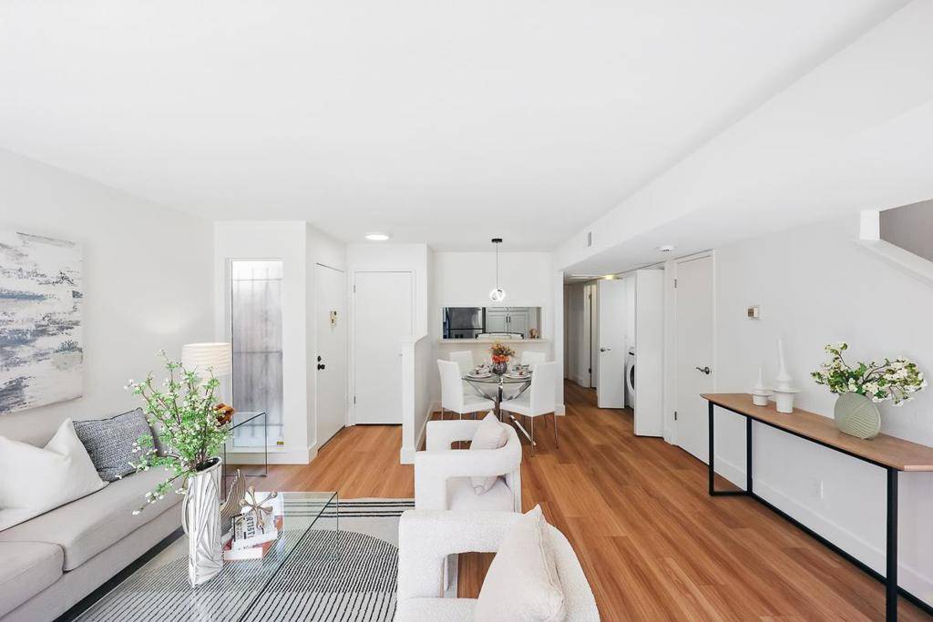 Campbell, CA 95008,656 Ash CT