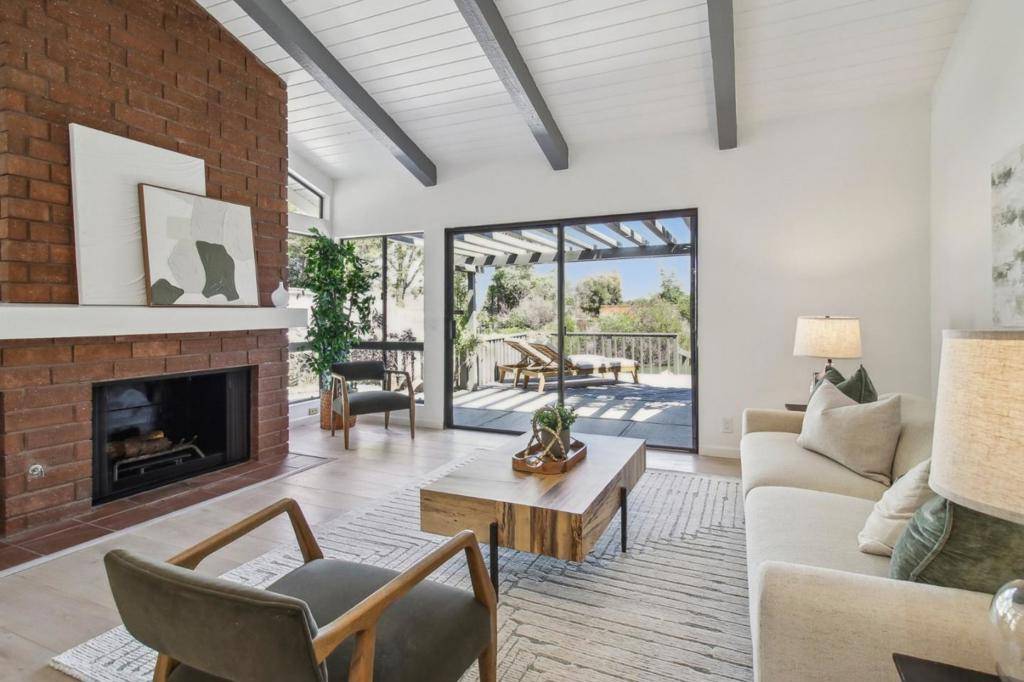 Redwood City, CA 94065,1 Spinnaker PL