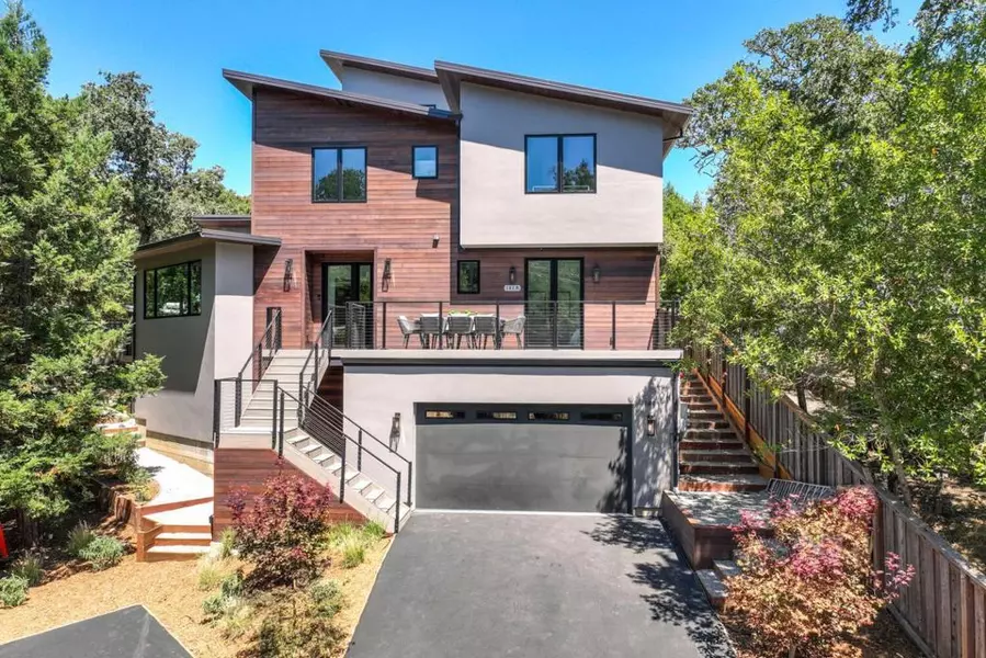 141 Lake RD, Portola Valley, CA 94028