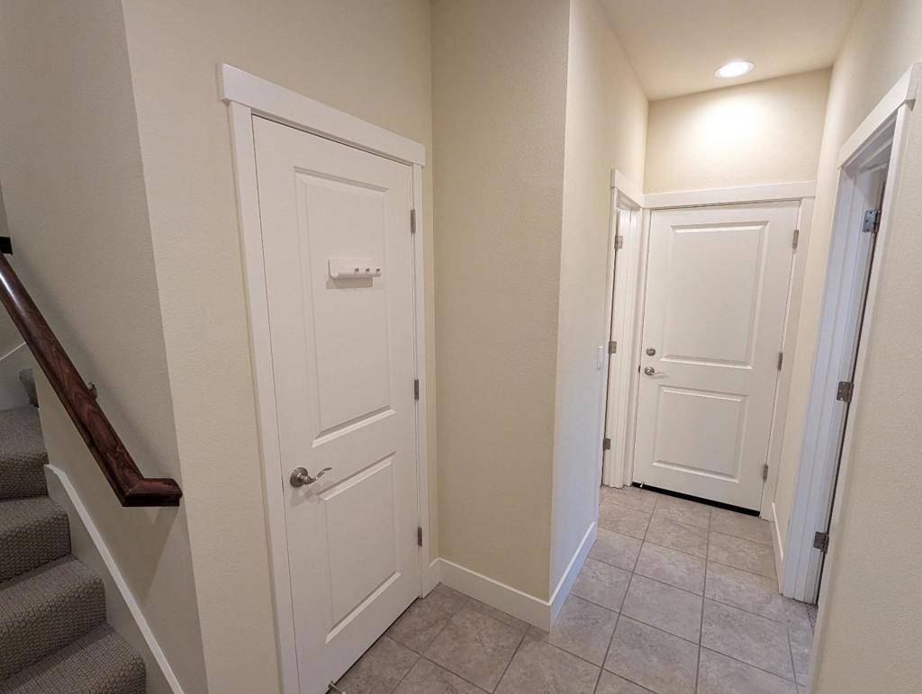Sunnyvale, CA 94086,188 Jeffrey TER