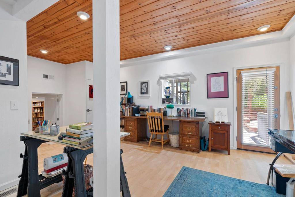 Santa Cruz, CA 95060,152 Montclair DR