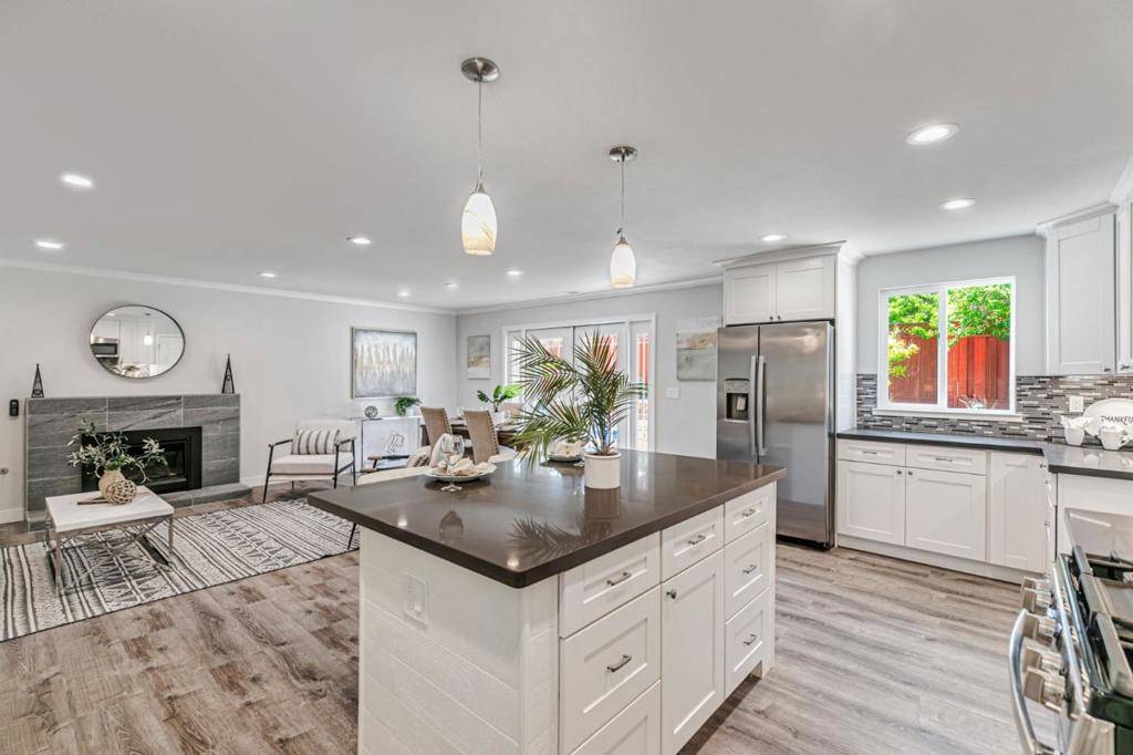 Redwood City, CA 94061,1580 Alameda De Las Pulgas